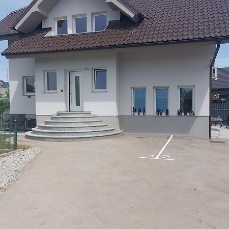 Spring And Summer Apartment Near Ljubljana With Free Secure Parking Domžale المظهر الخارجي الصورة